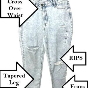 So Jeans Juniors 5 Loose Baggy Mom High Rise Cross-Over Waist Light Bleach Rips